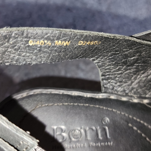 Born Cataleen Wedge Sandles Women's size 9 - Picture 9 of 11